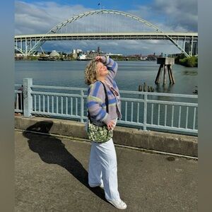 Meet your Posher, Hannah